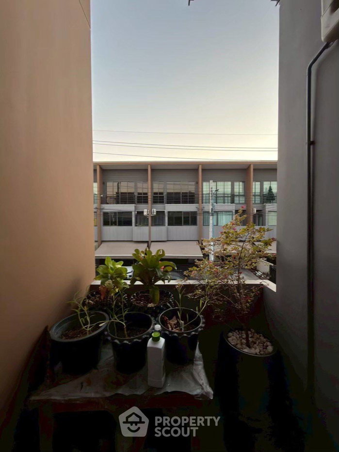 รูป ทาวน์เฮาส์ 3 ห้องนอน 204 ตร.ม. ให้เช่า Baan Klang Muang Sukhumvit Onnut (ID 2594056) - รูปที่ 2/13
