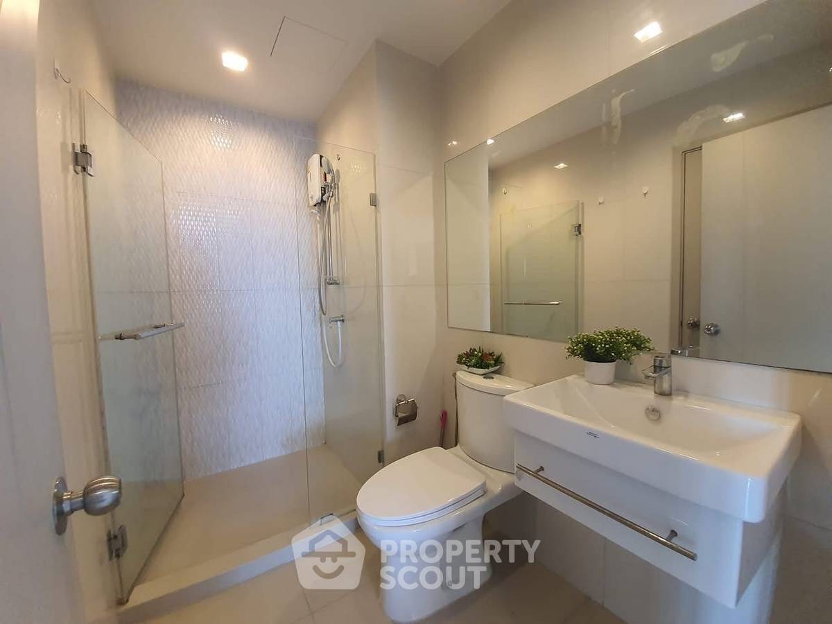 picture 1-BR Condo At Life Sukhumvit 48 Near BTS Phra Khanong (ID 1949084) - 5/12