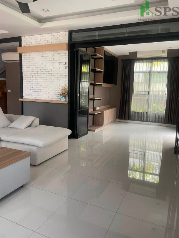 picture Luxury House for Sale | The Palm Pattanakarn (SPSMG124) - 4/15