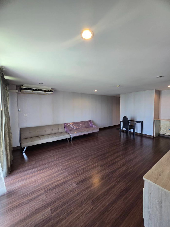 picture The Raffles Condominium 2 Bedroom - 4/34