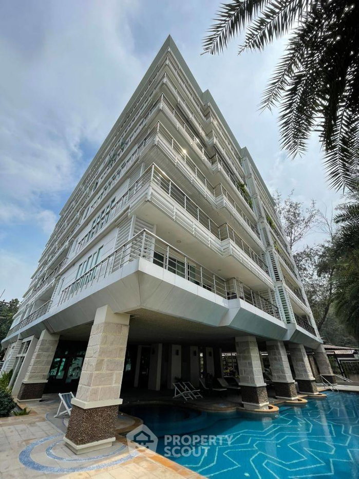 picture Spacious 2-BR 136 Sqm At Pine Shores Condominium, Pattaya (ID 998158) - 14/18