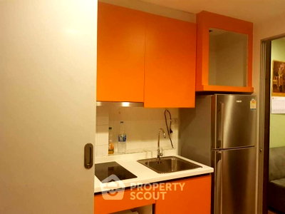 Condos for sale : 20th-Floor 2-BR Centric Ratchada-Suthisan By MRT Sutthisan (ID 382531)