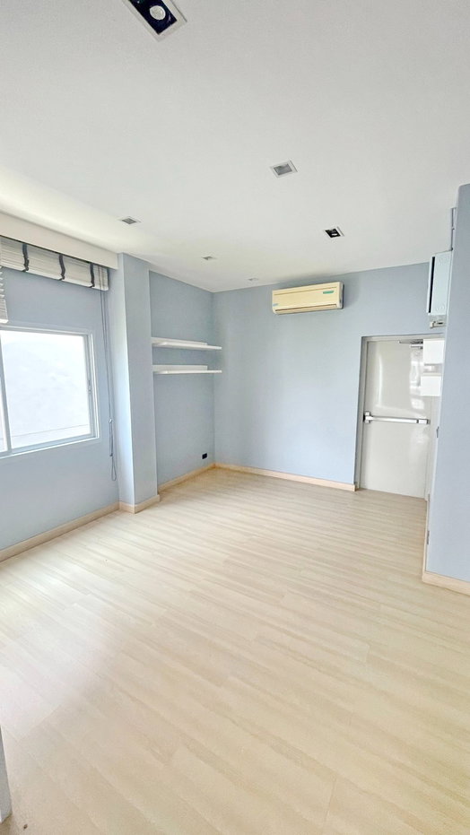 picture HK0146, Home Office for rent 4 Br, Mengjai - Huaikhwang - 9/13