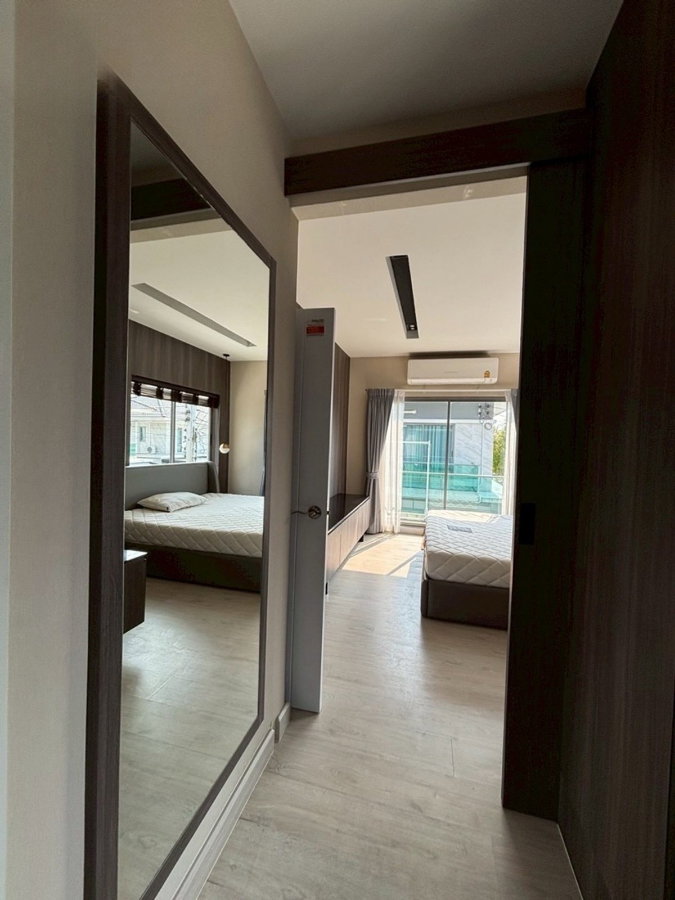 รูป 🏡✨ ให้เช่าบ้านเดี่ยว Perfect Place สุขุมวิท 77 – สุวรรณภูมิ บ้านติดสวนบรรยากาศร่มรื่น ใกล้โรบินสันลาดกระบัง สนามบินสุวรรณภูมิ - รูปที่ 8/16