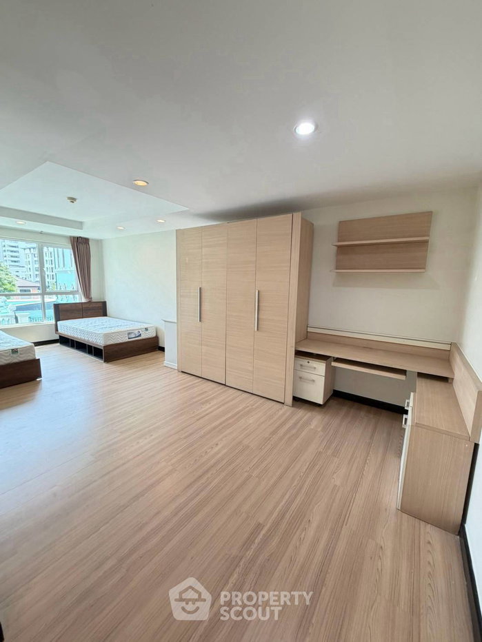 picture 3-BR 192 Sqm Avenue 61 Condominium Near BTS Thong Lor (ID 3162872) - 10/19