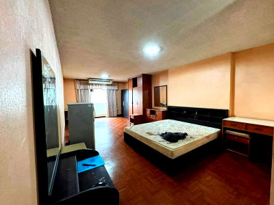 Condos for sale 700 Year Sports Arena Chiang Mai : 🏙️ Urgent Sale! Wiang Ping Condo, Prime Nimman-MAYA Location, Floor 8, Pool+City View 📞 063-6649056