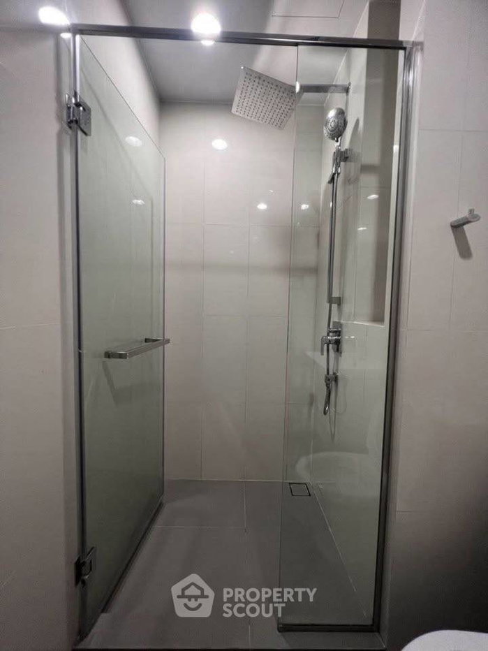 picture 42nd-Floor 1-BR At Oka Haus Sukhumvit 36 Near BTS Thong Lor (ID 3162081) - 10/12