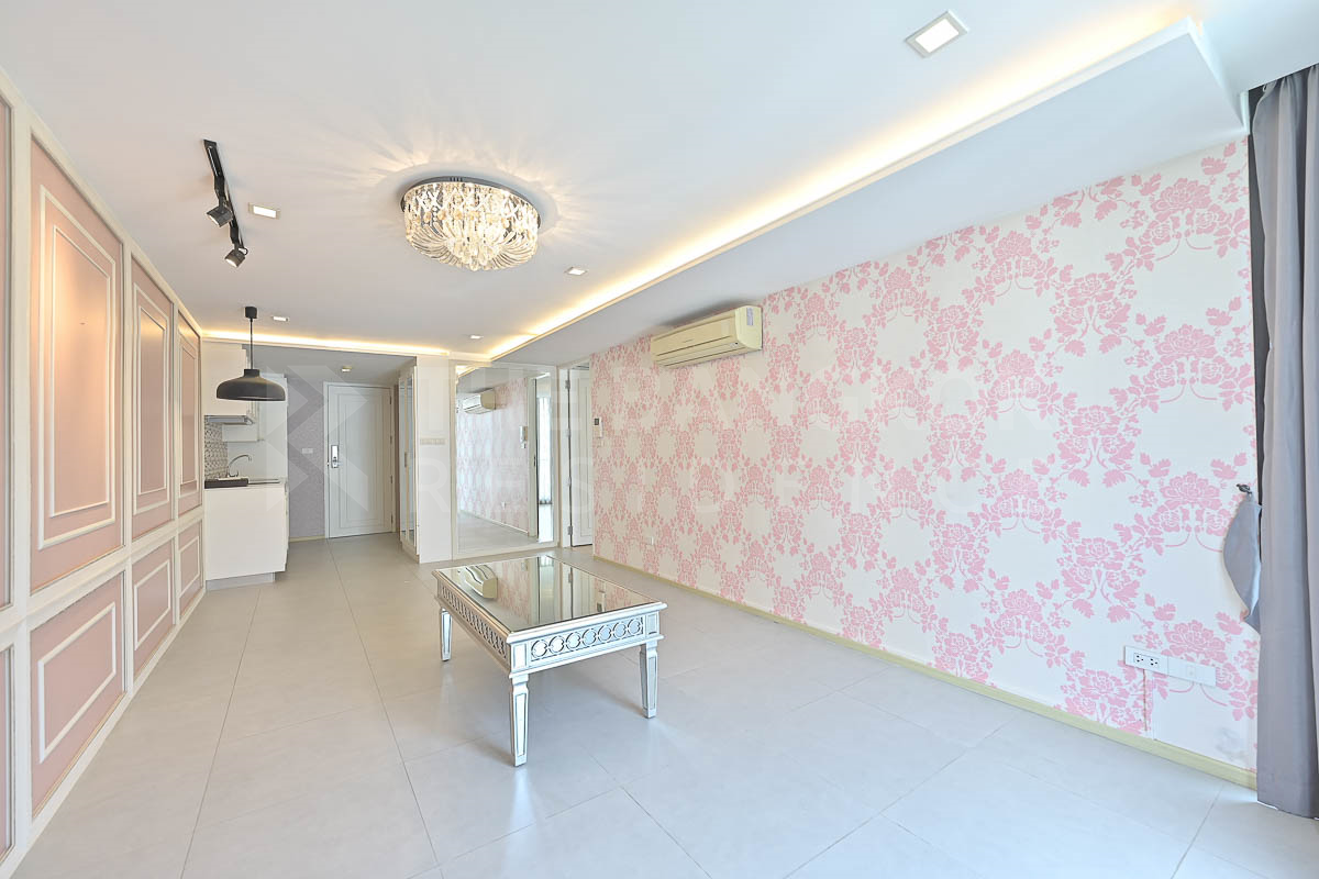 picture Socio Ruamrudee Condo in Great Location, Ready-to-move-in - 2/10