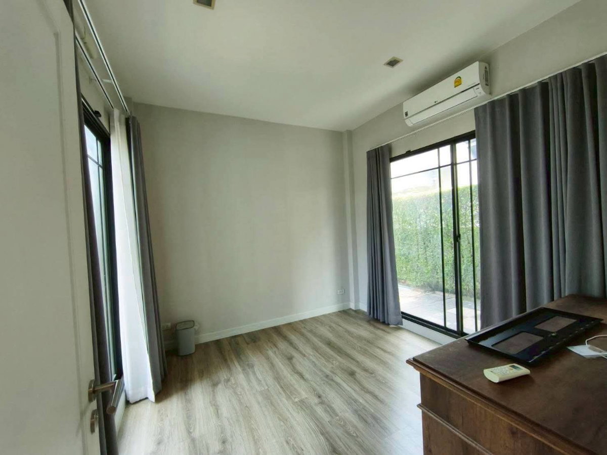 picture ðķðą Life Bangkok Boulevard Ratchapruk RattanathibetðĨ45000ðĨ - 7/11