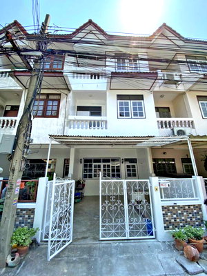 เช่าทาวน์โฮม ม.เทคโนโลยีราชมงคลพระนคร : ให้เช่าทาวน์โฮม 3 ชั้น 19 ตร.ว. ซ.จรัญสนิทวงศ์ 23/1 ใกล้ถนนใหญ่ 3 นอน 2 น้ำ 1 จอดรถ เข้าซอยไม่ถึง 100 ม. เดินทางสะดวก ซอยตัน เงียบสงบ เหมาะอยู่อาศัย