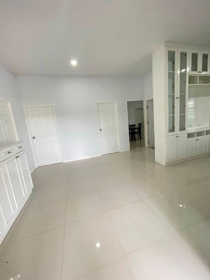 รูป 🏡 ขายด่วน! บ้านเดี่ยว โครงการสมหวัง สันกำแพง ฟรีโอน 2.3 ลบ. 📞 063-664-9056 - รูปที่ 2/16