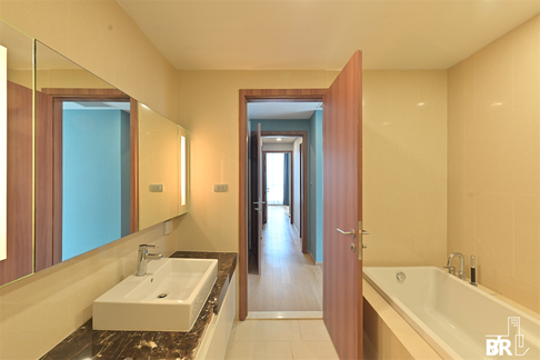 สะดวกสบายกับไลฟ์สไตล์สุด Luxury ไฮด์ สุขุมวิท 13 ใกล้ BTS สถานีอโศก