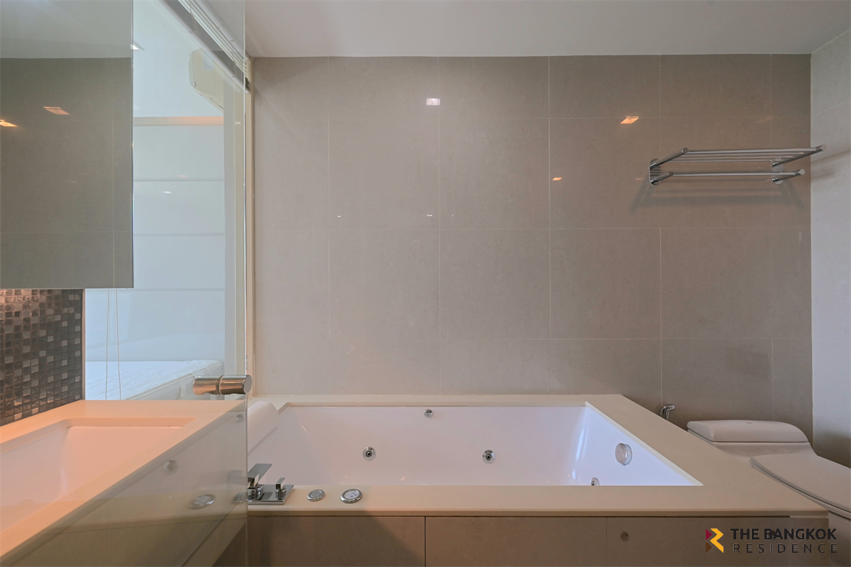 picture Easy Travel, Fully Utilized Space The Address Asoke near MRT Phetchaburi Station - 3/10