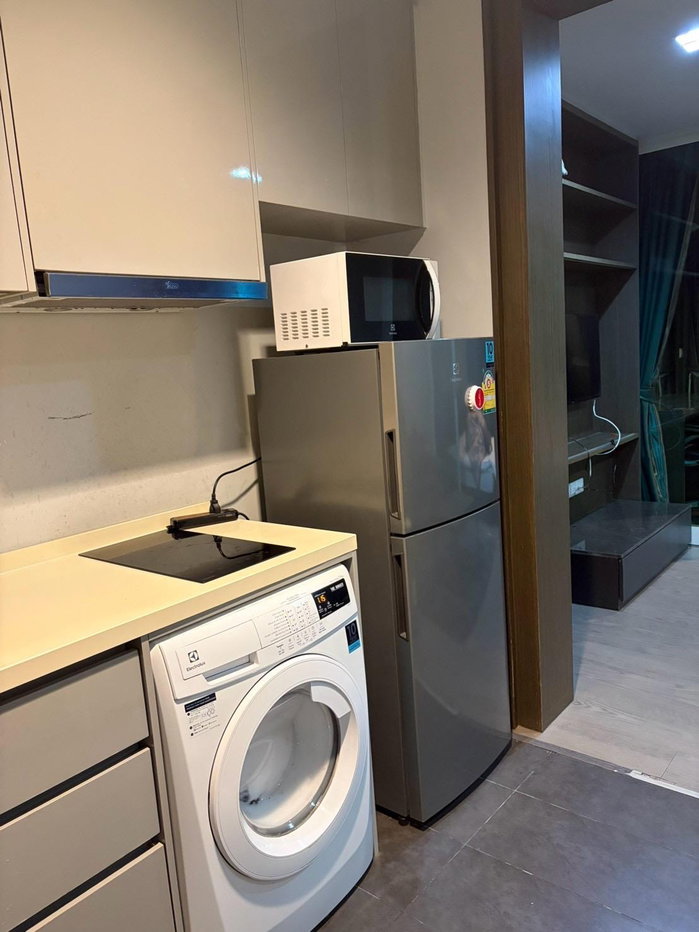 picture Condo A space ID Asoke-Ratchada for rent center of Rama9 - 9/11