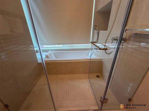คิว หลังสวน ใกล้ BTS สถานีราชดำริ ยูนิต Luxury หรูหราแบบไม่ต้องรอ