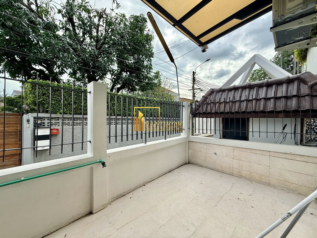 picture Regent 71 Place | Renovated 5 Bed Townhouse in Phra Khanong - BR49084TH - 49/53