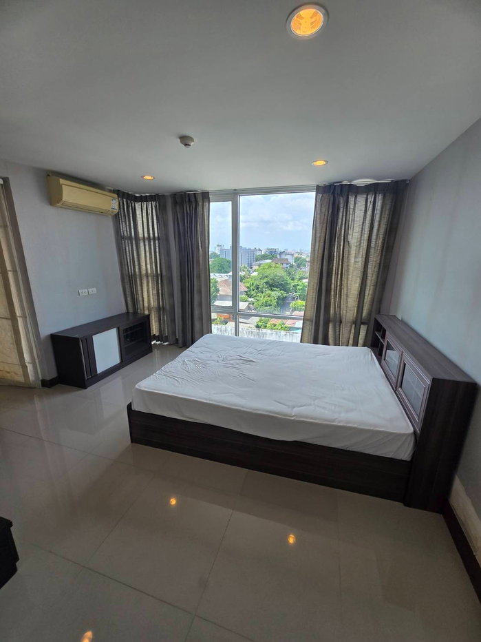 picture The Raffles Condominium 2 Bedroom - 19/34