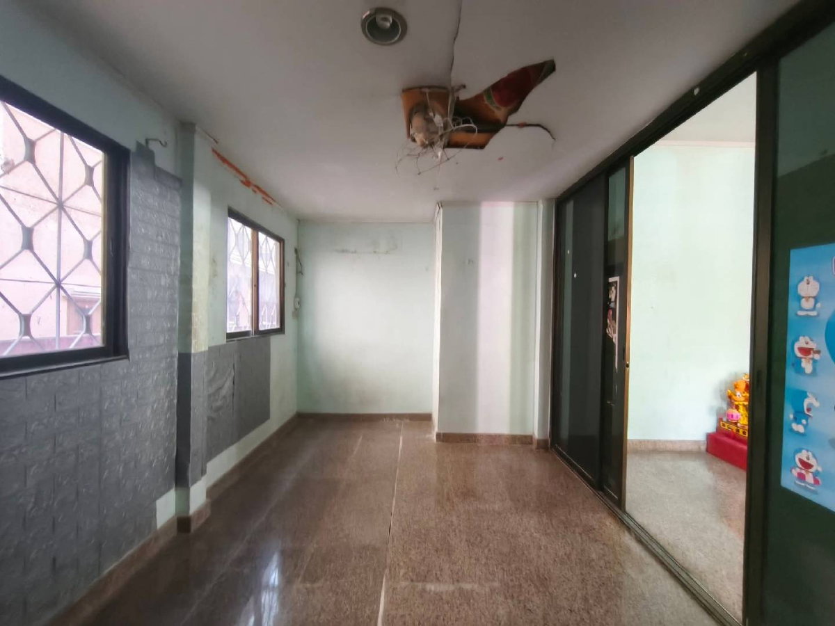 รูป 🔥 บ้านเดี่ยวหลังใหญ่ พุทธมณฑลสาย 2 – บางแค เหลือเพียง 4.29 ล้านบาท! 🏡 - รูปที่ 14/41