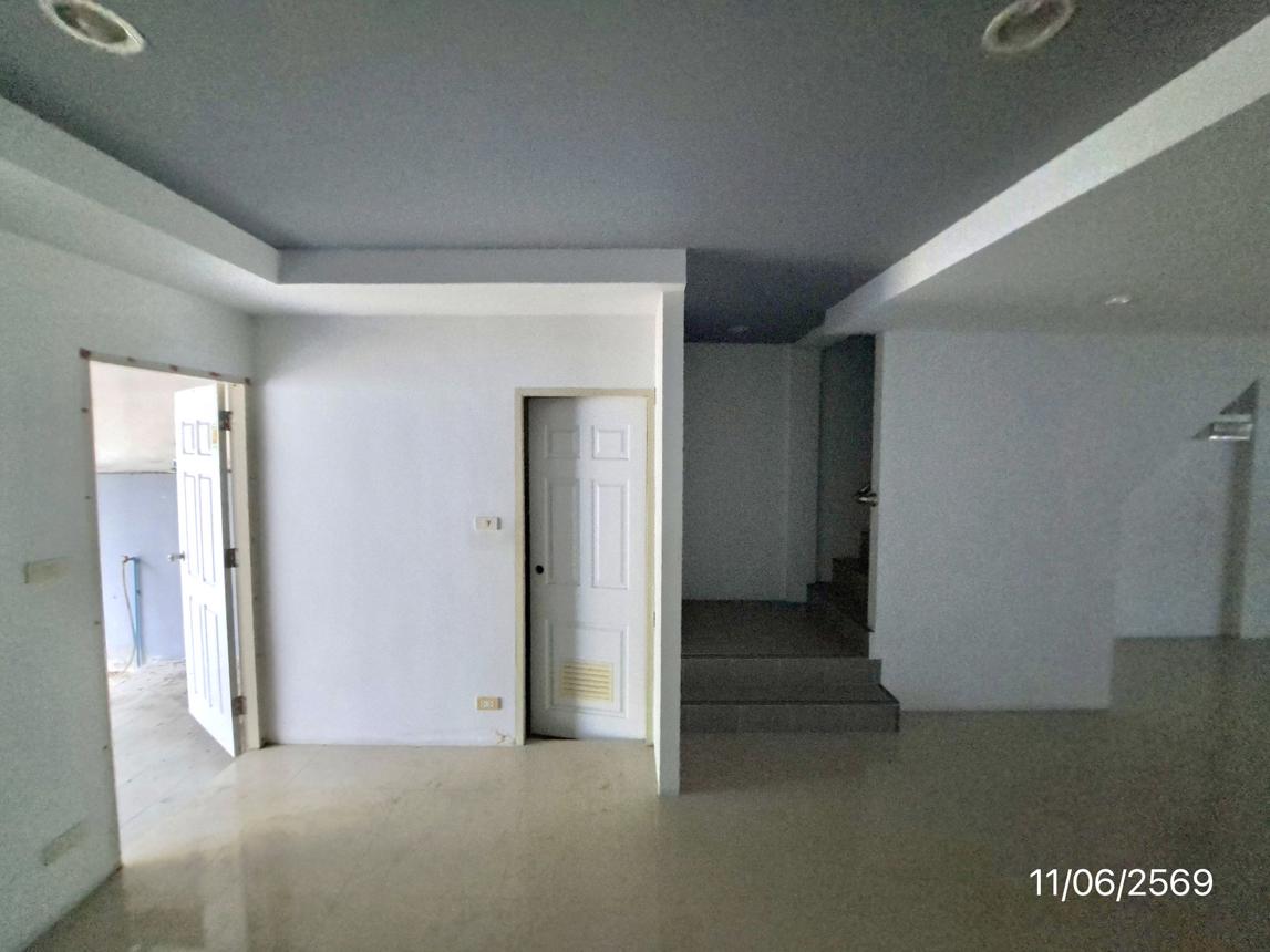 picture TOWN HOUSE 40.9 Sq.w. Si Racha Chonburi for 2.3M - 26/40