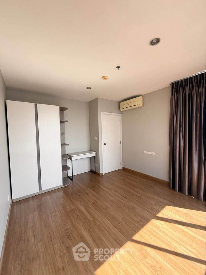picture 27th-Floor 2-BR At The Tree Interchange Near MRT Bang Pho (ID 3163275) - 5/9