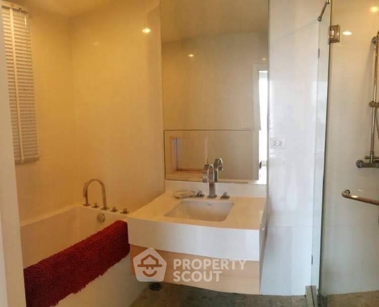 picture 16th-Floor 3-BR At Wind Sukhumvit 23 Near BTS Asoke (ID 648685) - 3/12