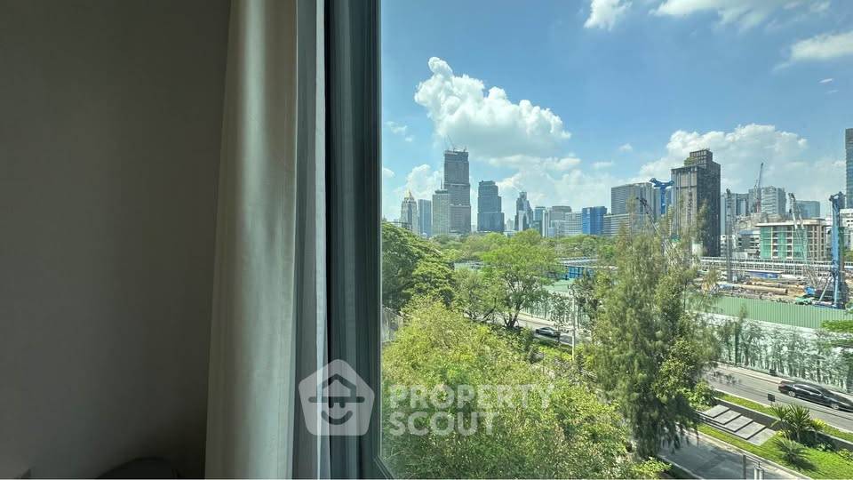 picture Pet-Friendly 1-BR 65 Sqm Muniq Langsuan Near BTS Ratchadamri (ID 3165387) - 3/13