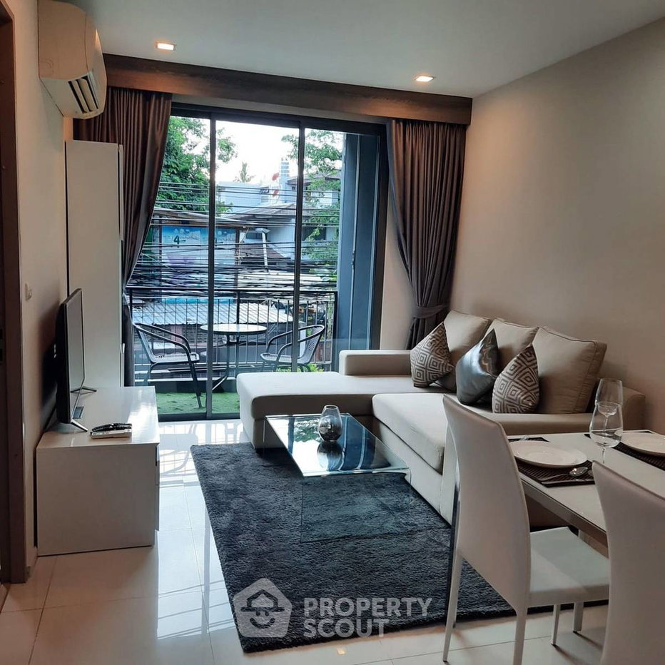 picture Great Value 1-BR At Trapezo Sukhumvit 16, 300m To MRT Queen Sirikit (ID 891425) - 1/9