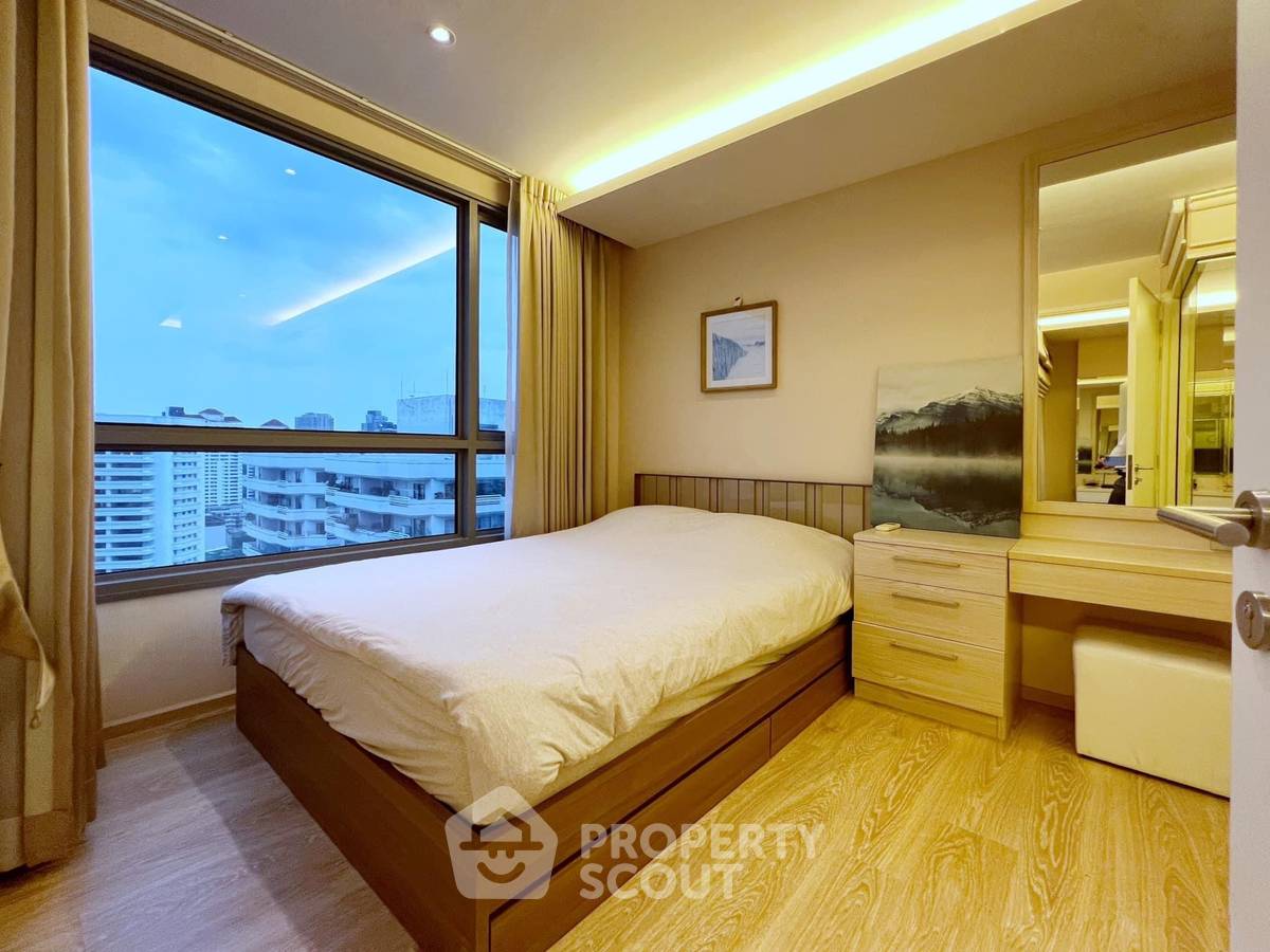 รูป คอนโด 1 ห้องนอน ชั้น 25 H Sukhumvit 43 ใกล้ BTS พร้อมพงษ์ (ID 1286046) - รูปที่ 3/11