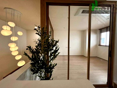 Townhouses for rent : For rent Mordern Townhome Nue Verse Krungthep Kreetha ( SPSEVE2171 )