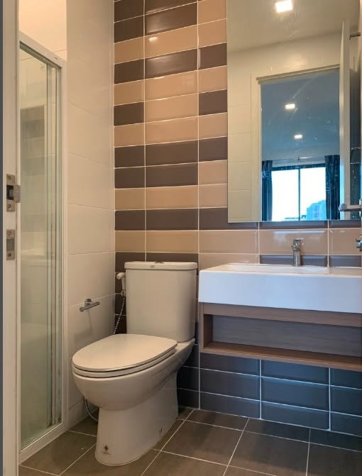 picture [VR0646] 🔥 18,500/Month | Brown Condo Ratchada 32 | 2BR Corner Unit 47.37 sqm 4th Fl. Cat-Friendly | Full Built-in🔥 - 3/8