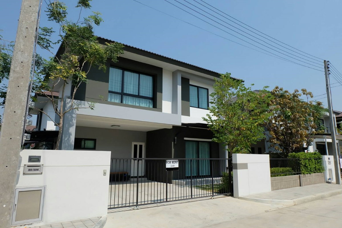 รูป 🏡✨ ให้เช่าบ้านเดี่ยว 3 ชั้น ในโครงการพร้อมคลับเฮ้าส์และสระว่ายน้ำ ✨🏡  #ADK-H0106 - รูปที่ 1/15