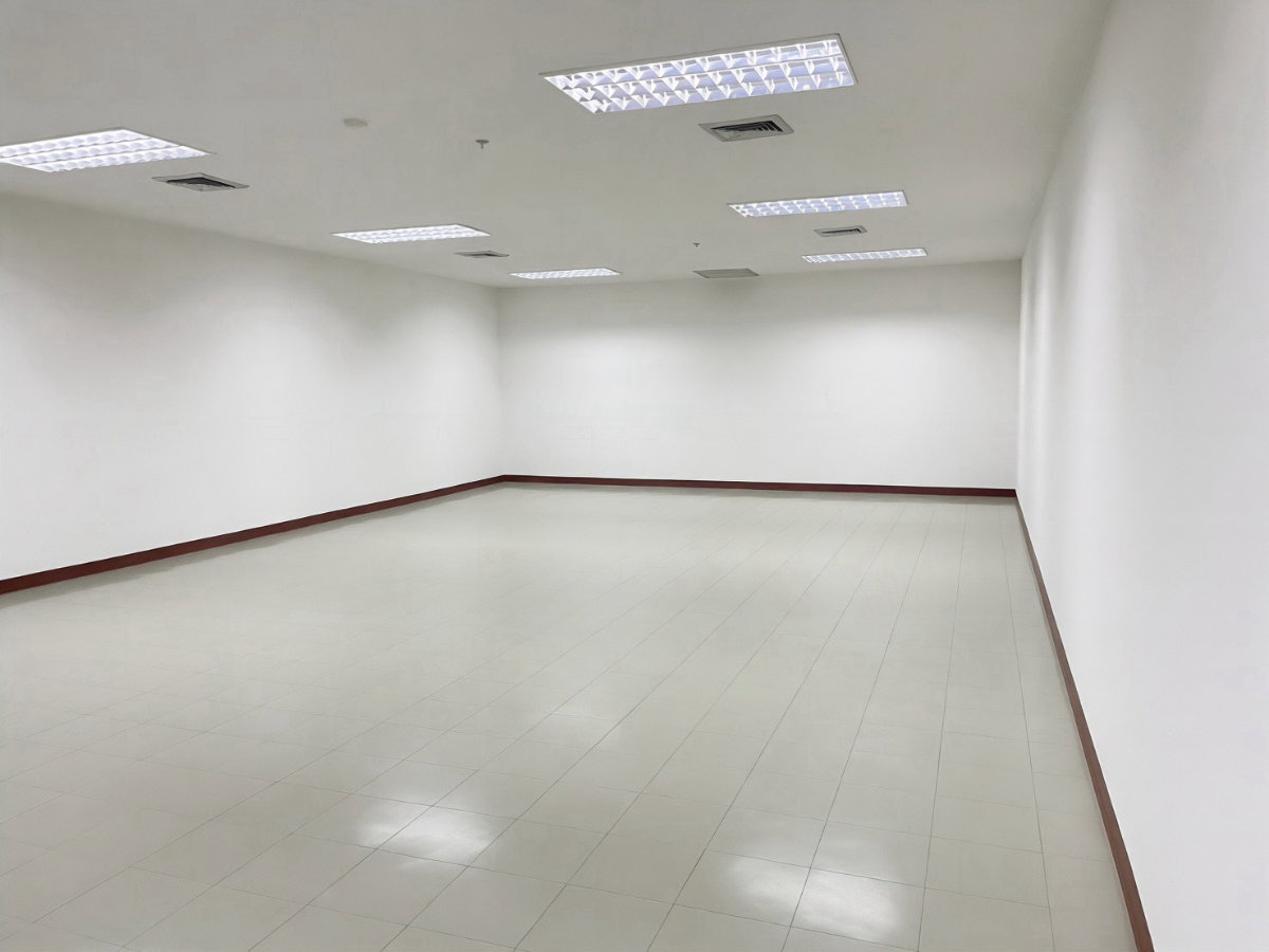 picture OFFICE for Rant ZEER RANGSIT. Zeer Rangsit Shopping Center: The perfect choice for modern business owners. - 3/7