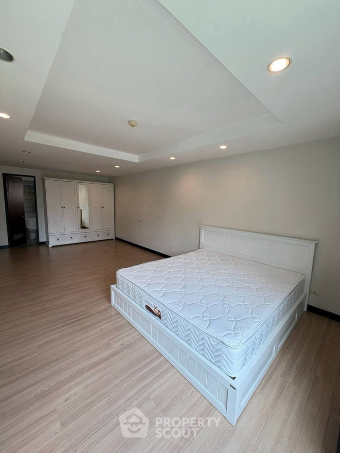 picture 3-BR 192 Sqm Avenue 61 Condominium Near BTS Thong Lor (ID 3162872) - 14/19