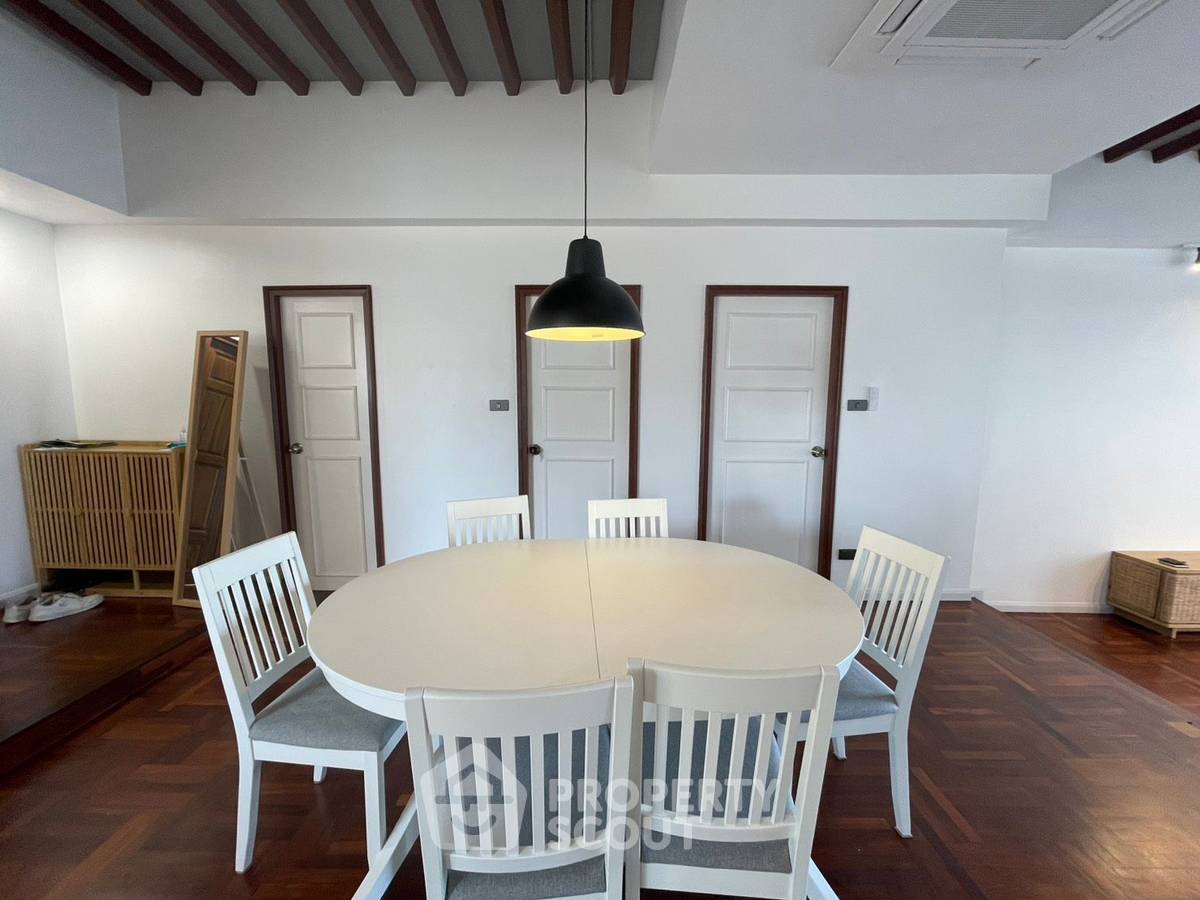 picture Pet-Friendly 3-BR The Heritage Condominium, 200m To BTS Nana (ID 3163216) - 4/27