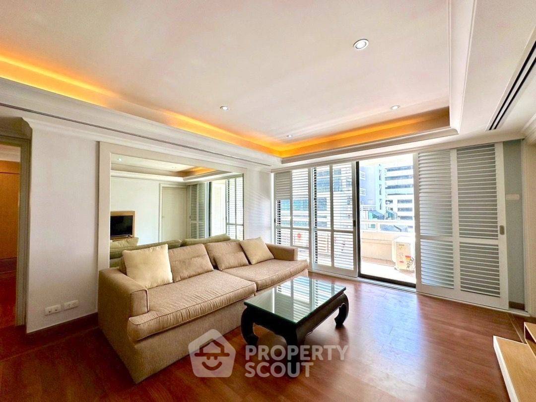 picture Spacious 2-BR 124 Sqm At Somkid Gardens Near BTS Chit Lom (ID 1559326) - 1/15