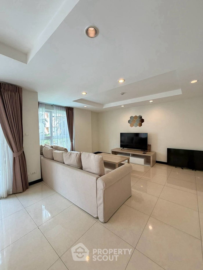 picture 3-BR 192 Sqm Avenue 61 Condominium Near BTS Thong Lor (ID 3162872) - 4/19