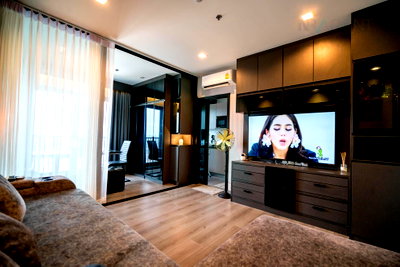 ขายคอนโด : 🔺 ขายคอนโด เดอะ โพลิแทน รีฟ อาคาร 1 ชั้น 42 1 ห้องนอน ขนาด 31.00 ตรม ใกล้ สะพานพระนั่งเกล้า