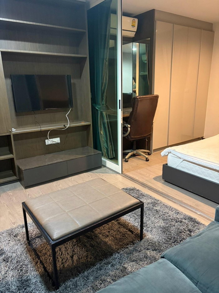 picture Condo A space ID Asoke-Ratchada for rent center of Rama9 - 5/11
