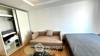 Condos for rent : 200m From BTS Nana | 1-BR At The Trendy Condominium (ID 883679)