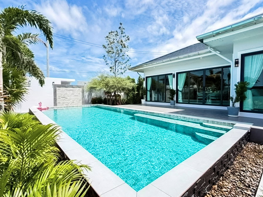 รูป High End 3 Bedroom Pool Villa for Sale Huay Yai Pattaya - รูปที่ 2/22