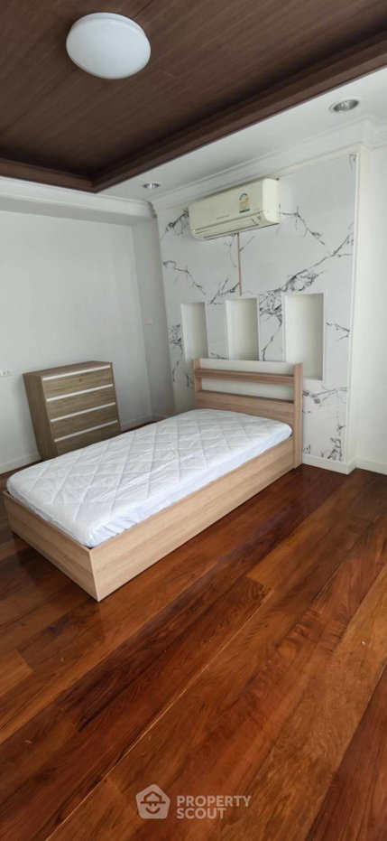 picture Pet-Friendly 3-BR President Park Condominium Near MRT Queen Sirikit (ID 3162889) - 11/19