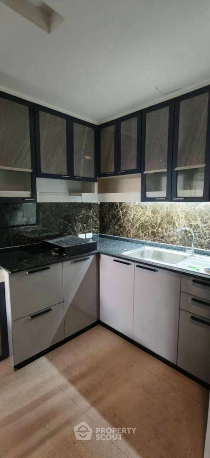picture Pet-Friendly 3-BR President Park Condominium Near MRT Queen Sirikit (ID 3162889) - 18/19