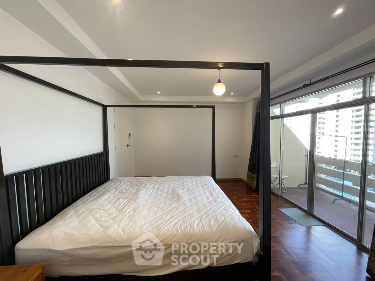 picture Pet-Friendly 3-BR The Heritage Condominium, 200m To BTS Nana (ID 3163216) - 15/27