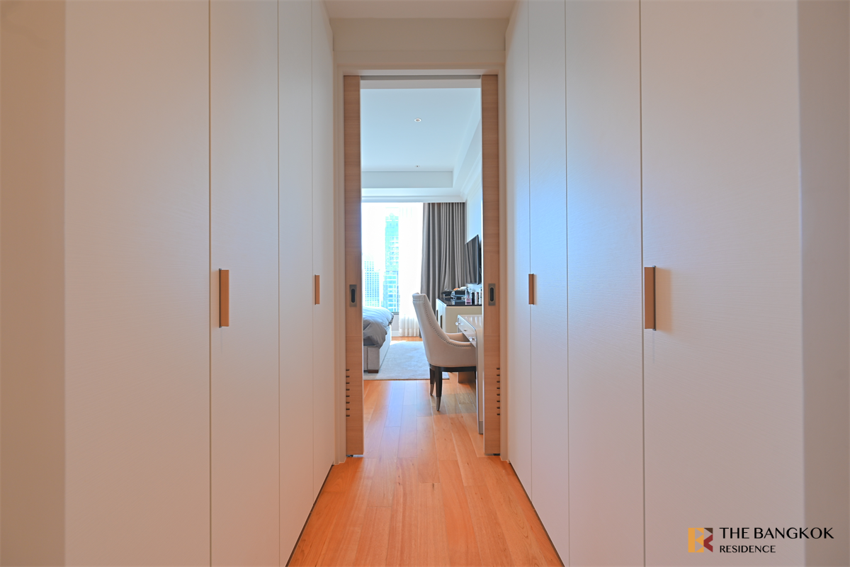 picture Sindhorn Residence  Luxury Unit, Ready for You Without the Wait - 3/10