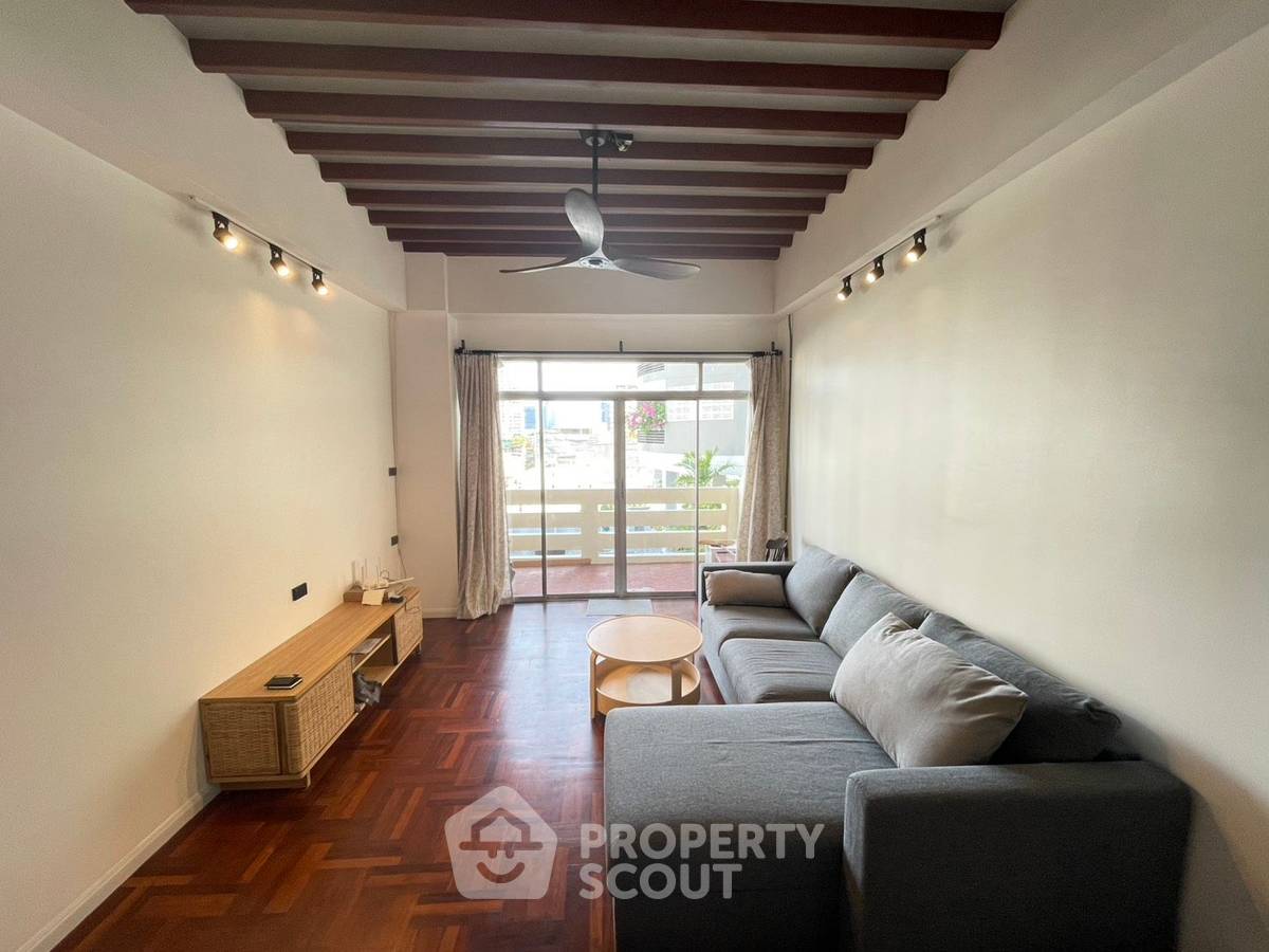 picture Pet-Friendly 3-BR The Heritage Condominium, 200m To BTS Nana (ID 3163216) - 1/27