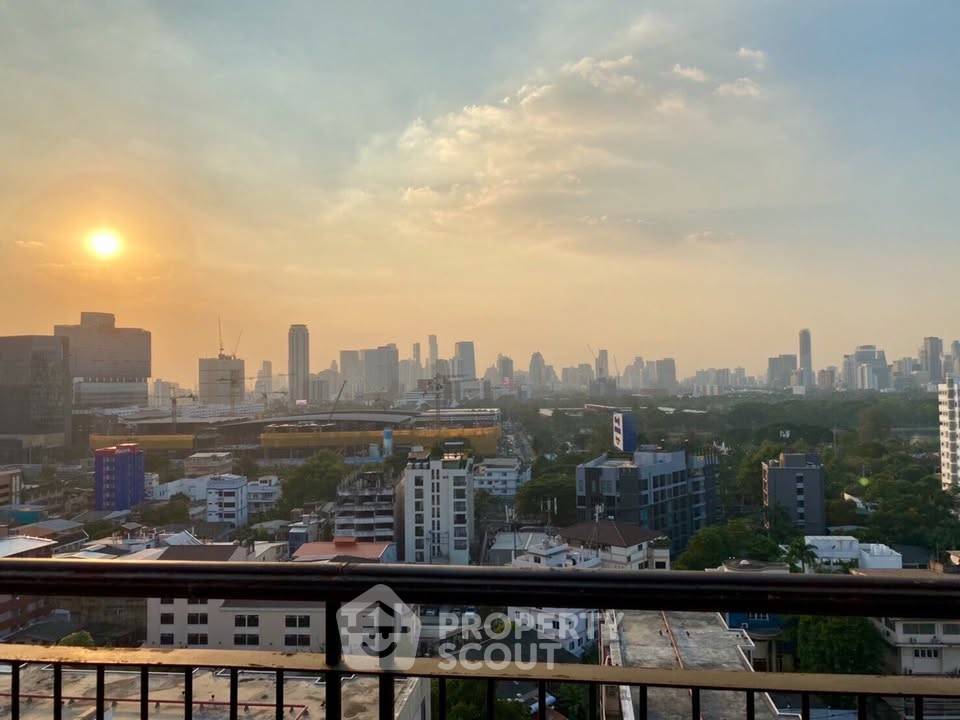 รูป คอนโด 3 ห้องนอน เลี้ยงสัตว์ได้ Aguston Sukhumvit 22 ใกล้ MRT Queen Sirikit (ID 3163316) - รูปที่ 30/30
