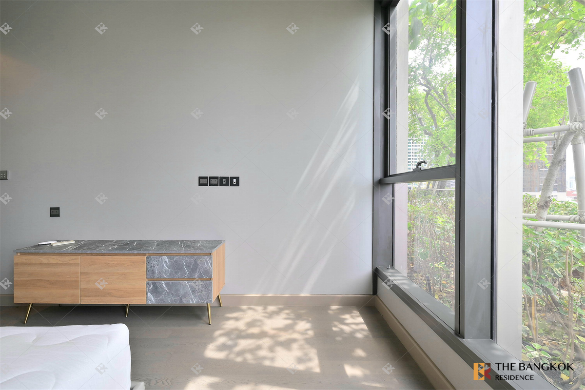 picture Ideal City Living at a Great Price THE ESSE at SINGHA COMPLEX near MRT Phetchaburi Station - 2/10
