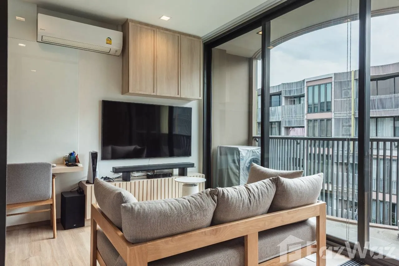 picture Rare Corner Unit with Spacious Balcony 6105806 - 7/26