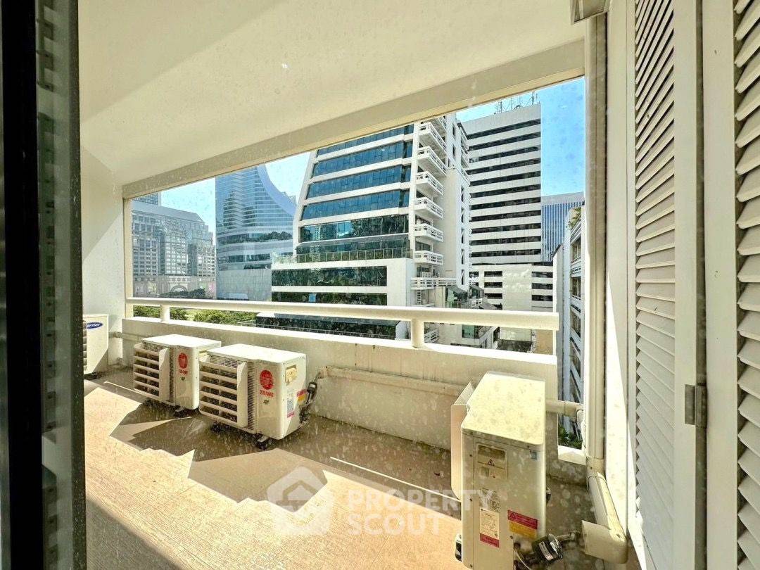 picture Spacious 2-BR 124 Sqm At Somkid Gardens Near BTS Chit Lom (ID 1559326) - 10/15