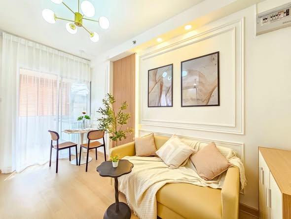 picture ðĨ For Sale | City Home Srinakarin â Move-in Ready Unit with Separate Kitchen and Full Furniture Package - 4/9